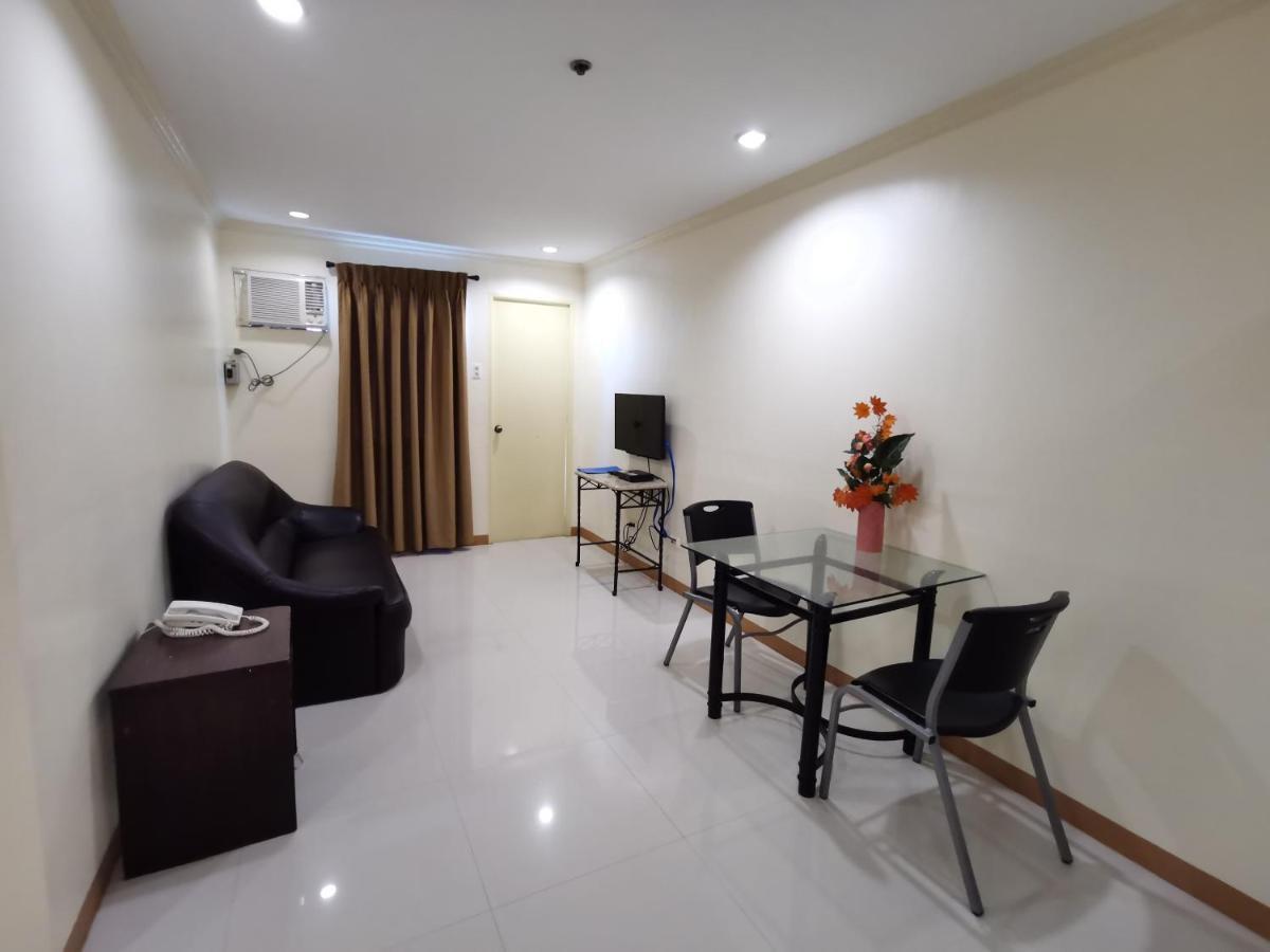 Metro Park Hotel - Cebu City Exterior photo