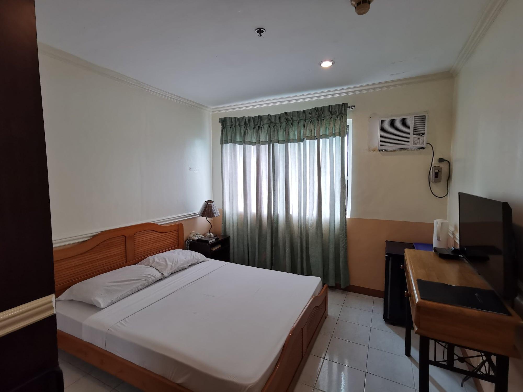 Metro Park Hotel - Cebu City Exterior photo