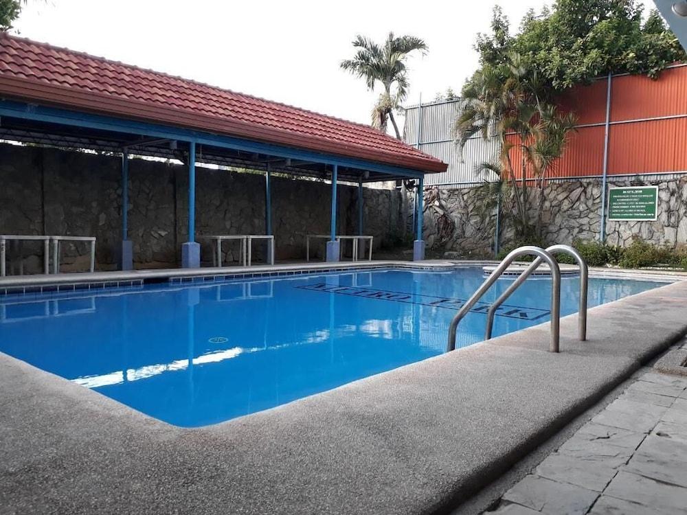 Metro Park Hotel - Cebu City Exterior photo