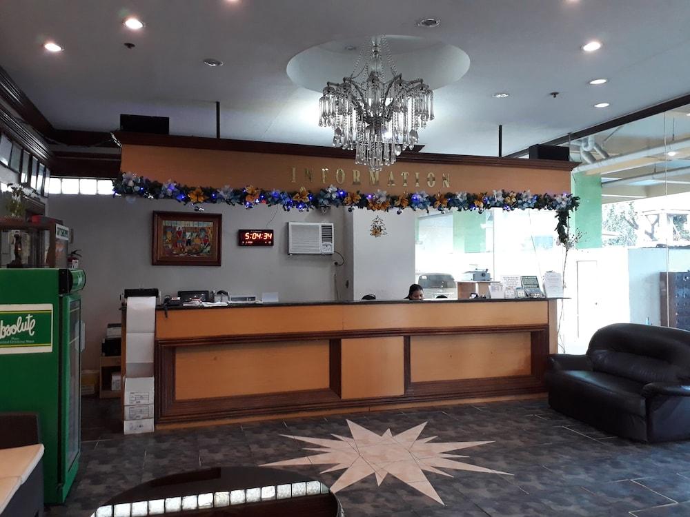 Metro Park Hotel - Cebu City Exterior photo