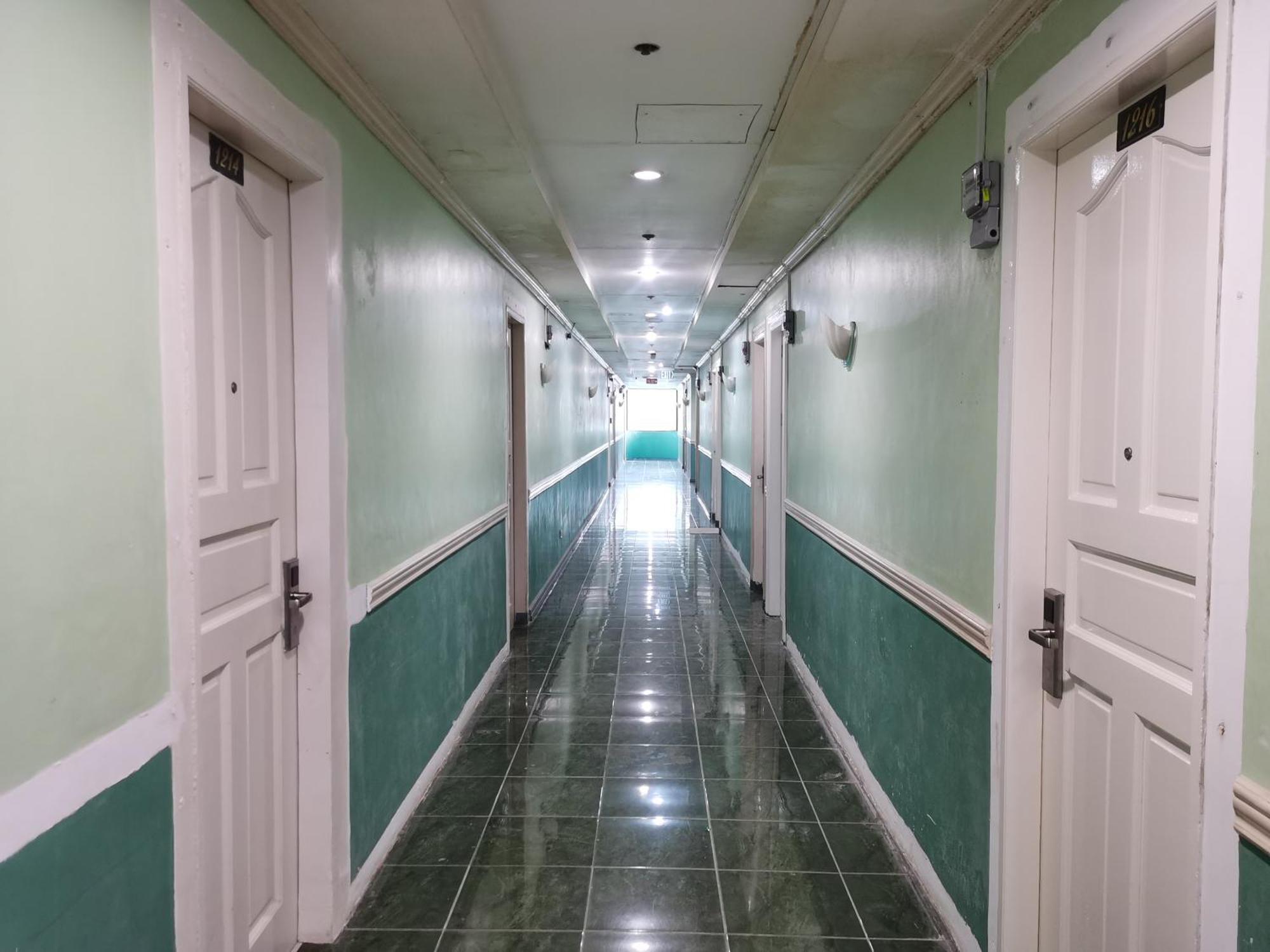 Metro Park Hotel - Cebu City Exterior photo