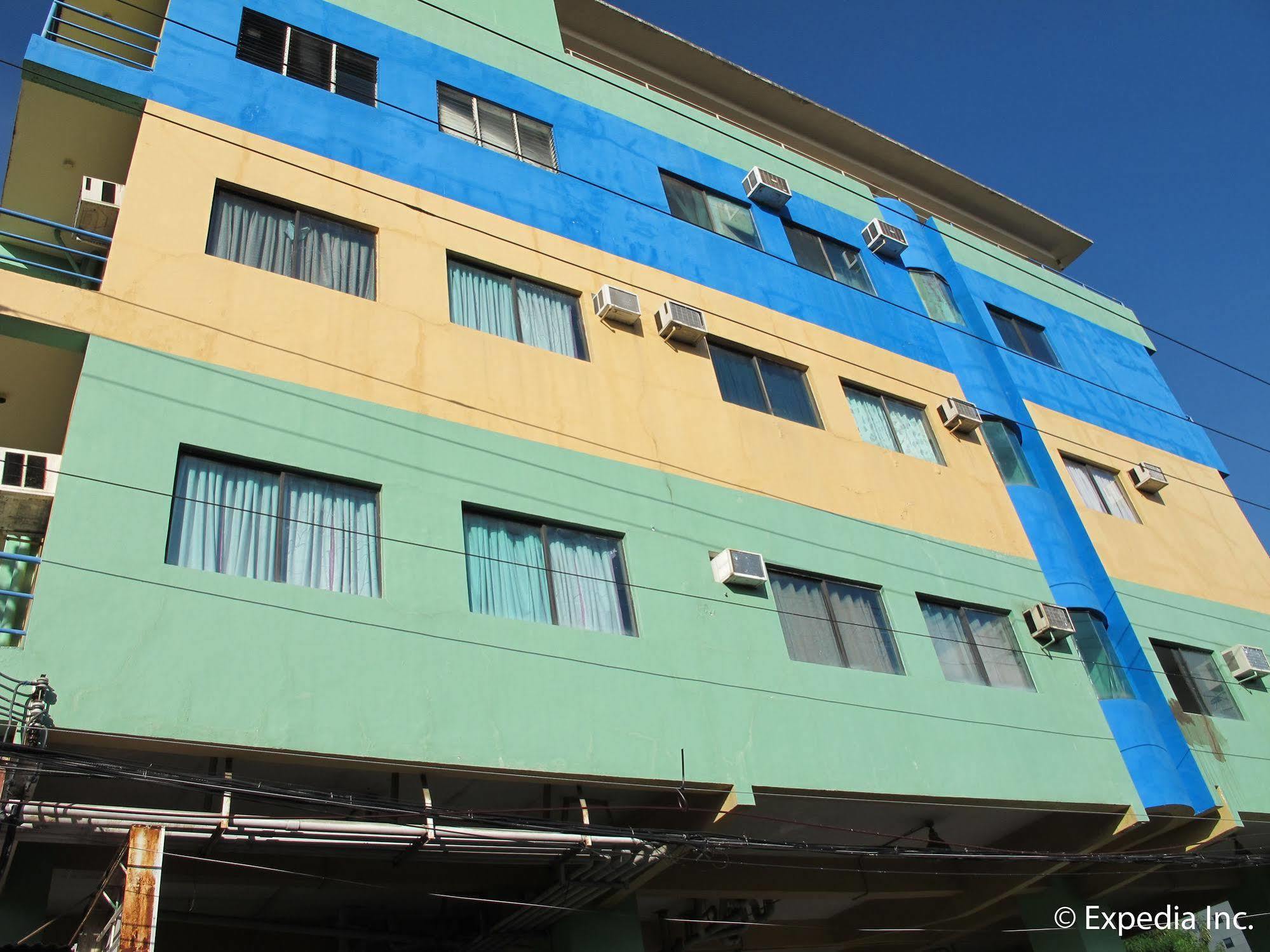 Metro Park Hotel - Cebu City Exterior photo